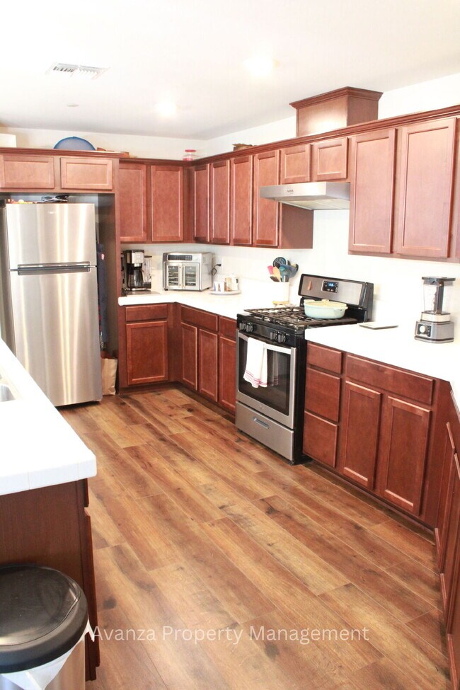 Building Photo - Home for Rent 6857 E. Cetti Ave Fresno, CA 93727