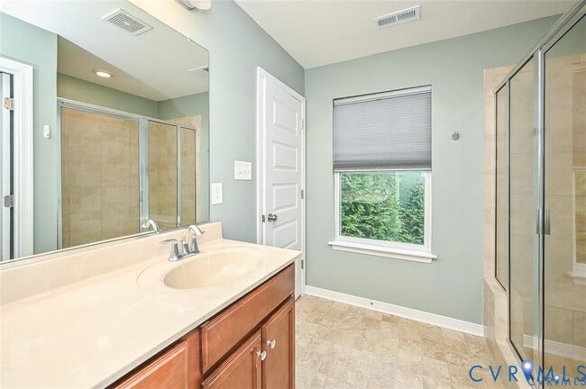 Building Photo - 8090 Manton Ct