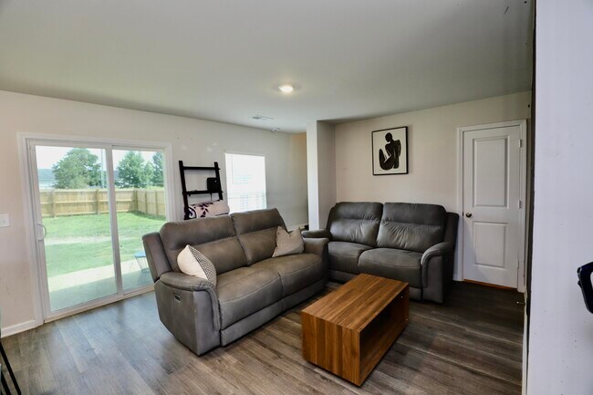 Building Photo - 210 Bevington Brk Ln