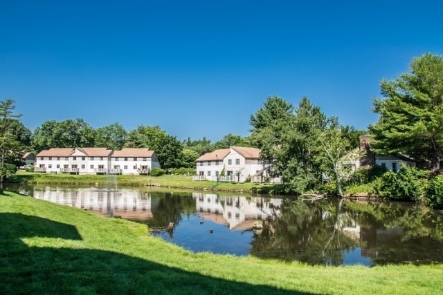 Interior Photo - Nashua Investors