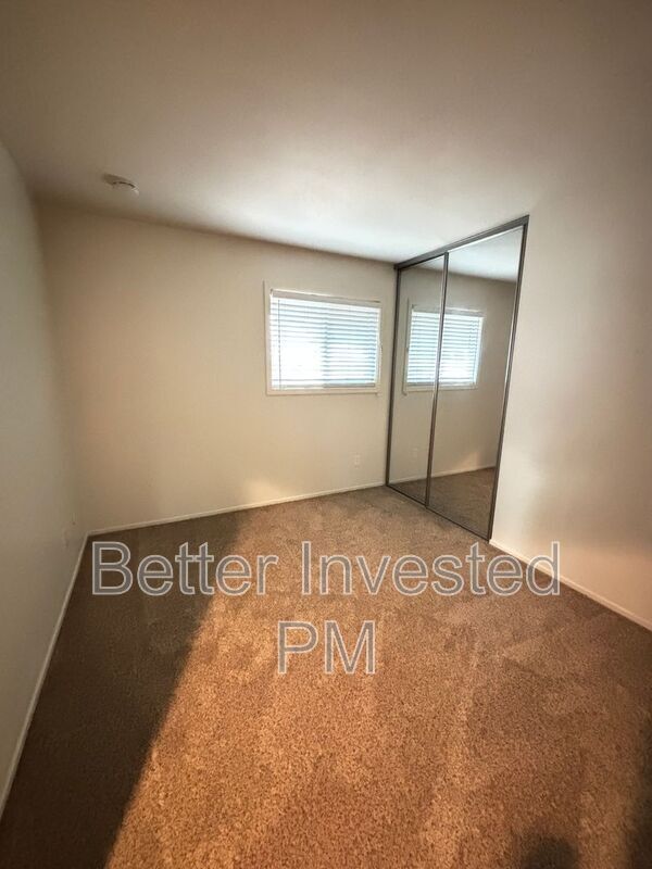 Building Photo - 1912 Cooper Dr