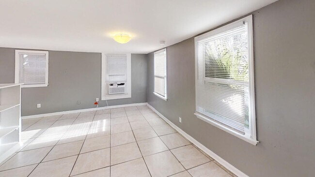 Building Photo - 1414 Ingleside Ave