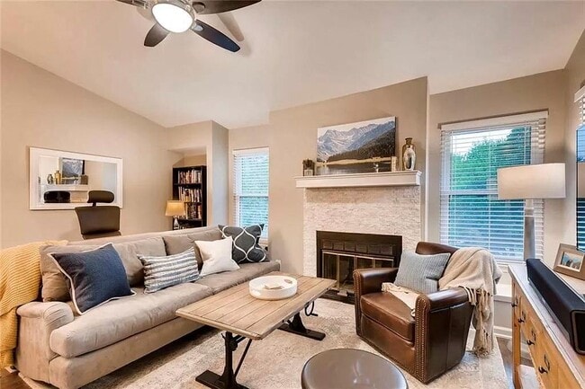 Building Photo - 5313 Indio Dr