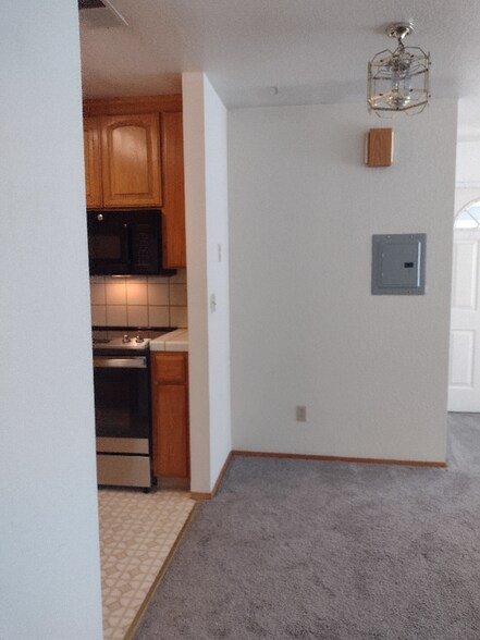 Building Photo - 1248 Valerian Ct