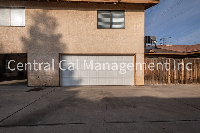 Building Photo - 8404 Laborough Dr