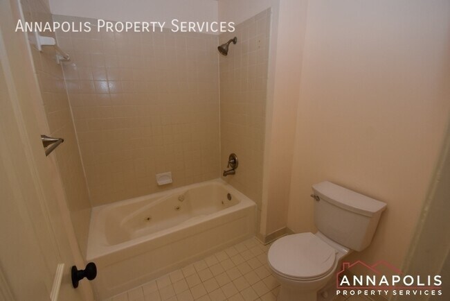 Building Photo - 418 Crane's Roost Ct