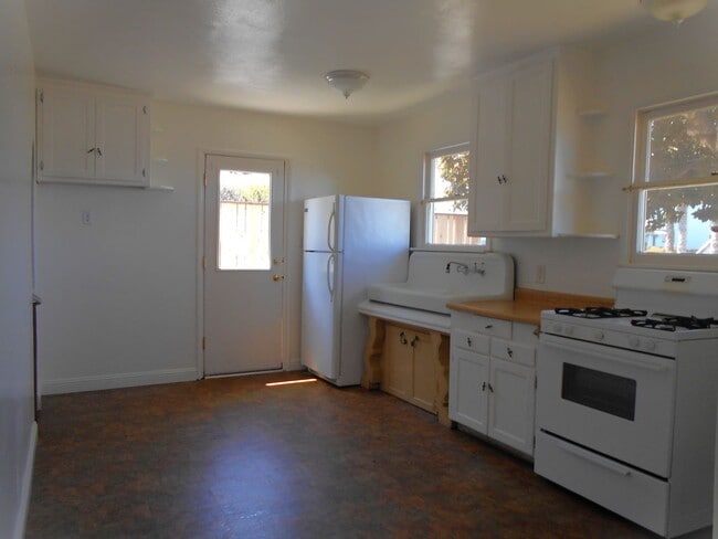 Building Photo - Seaview Ave. - 2082 Seaview Ave. Morro Bay...