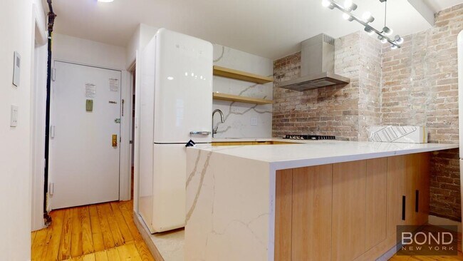 Building Photo - 33 Crosby St