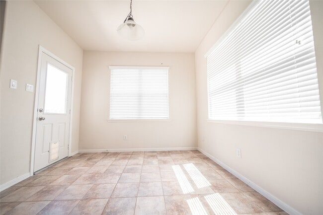 Building Photo - 9123 Cavalier Ln