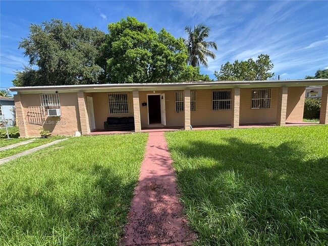 Building Photo - 1685 NW 133rd St