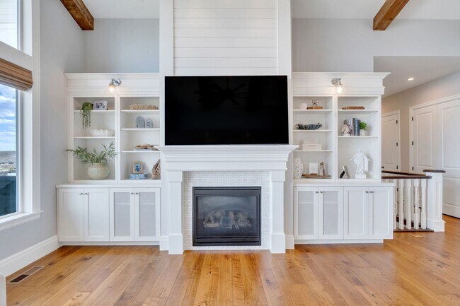 Building Photo - 2872 N Sorrel Dr