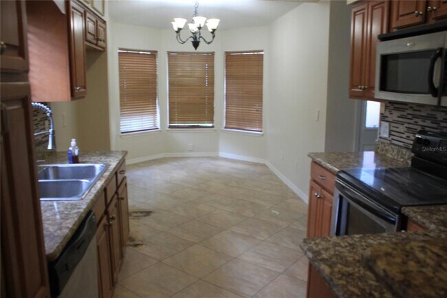 Building Photo - 10579 Satinwood Cir