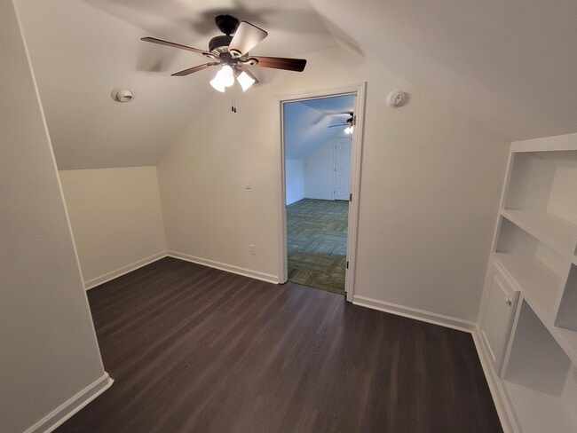 Building Photo - 1120 Archangel Way