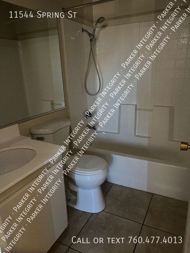 Building Photo - 11544 Spring St