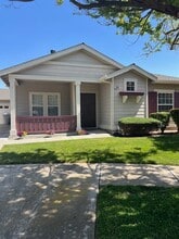 Building Photo - 309 Queencrest Ct