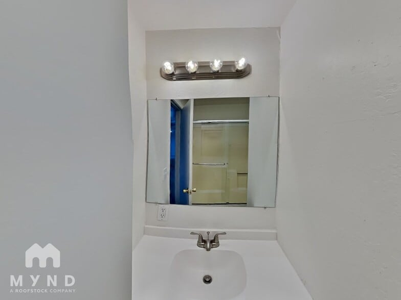 Building Photo - 2113 Merritt Pl