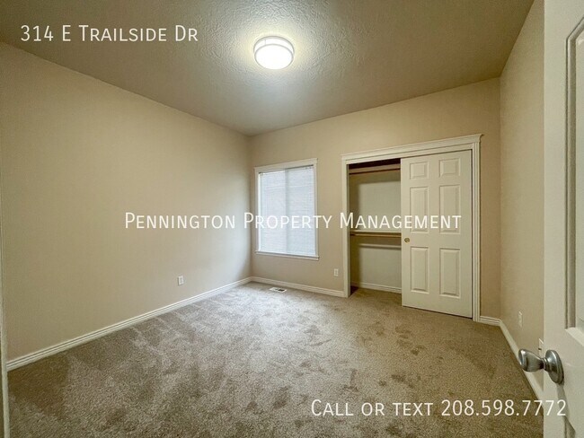 Building Photo - 314 E Trailside Dr