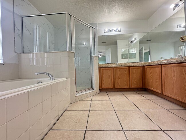 Building Photo - FULLY FENCED YARD + SOLAR PANELS + WATER F...