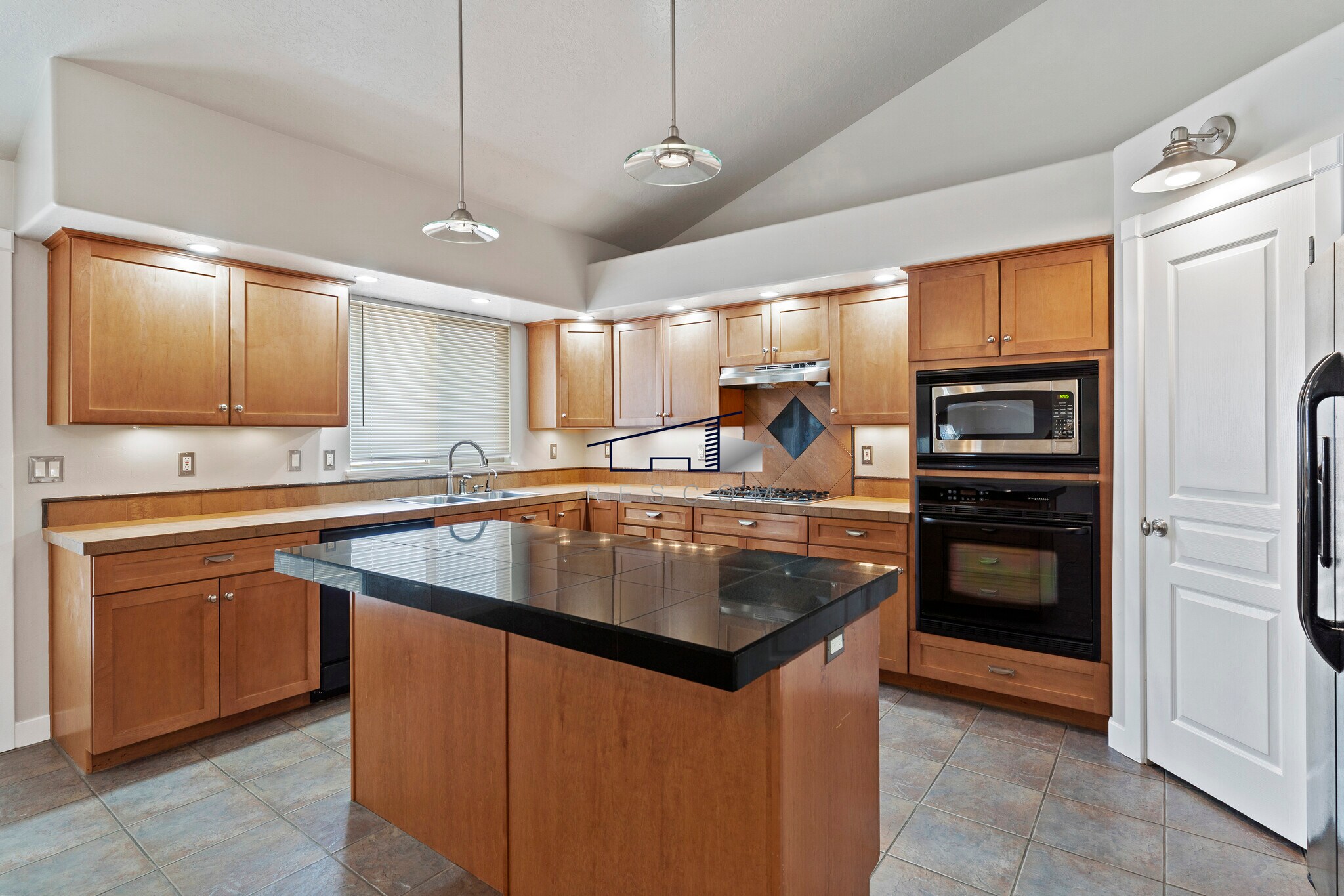 Building Photo - 2368 N 650 E