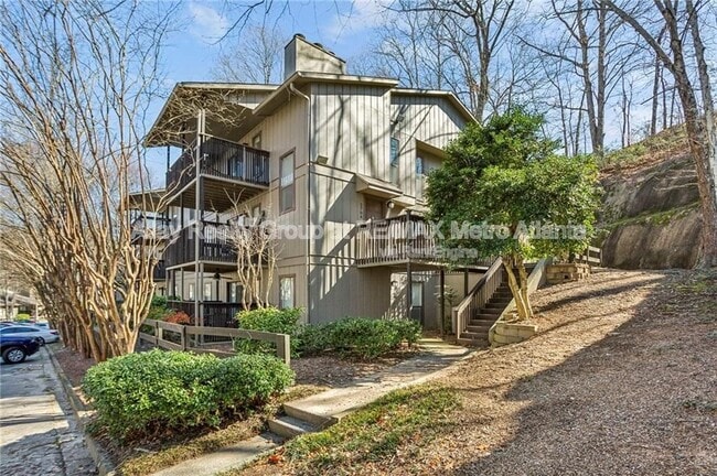 Primary Photo - 2701 Cumberland Ct SE