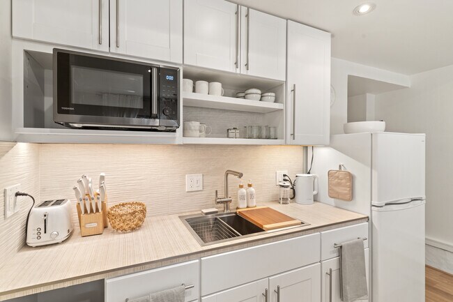 Brand new kitchen with tile countertops - 724 Peralta Ave