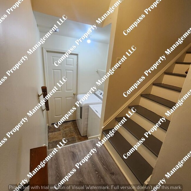 Building Photo - $1395- 3 Bed, 2 Bath Townhouse - Coatesville