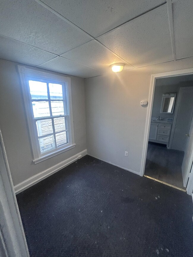 Building Photo - 1341 Green St