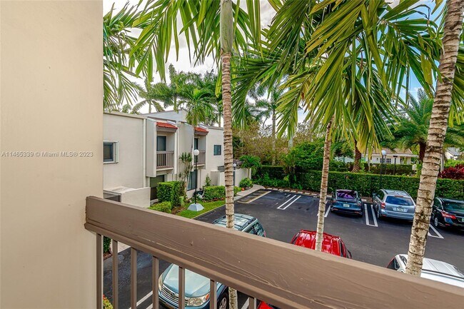 Building Photo - 4700 SW 67th Ave