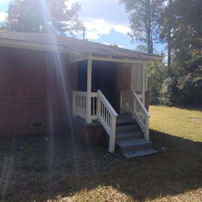 Building Photo - 303 Butler St