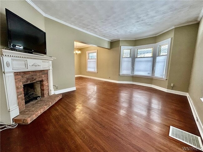 Building Photo - 38 Oakland Pl