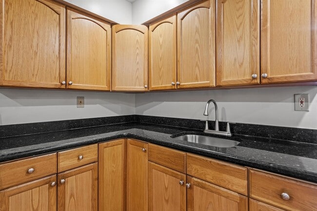 Building Photo - 800 Ocean Ave