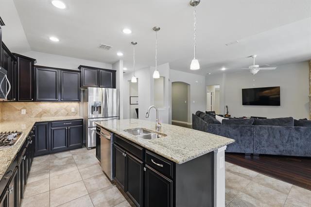 Building Photo - 1129 Berrydale Dr