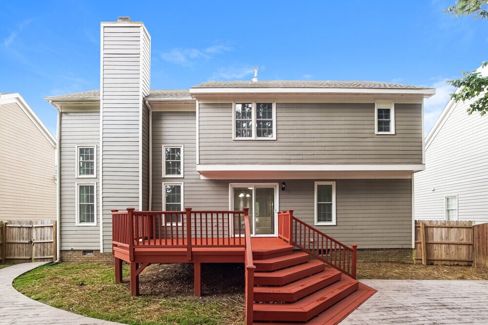 Building Photo - 500 Mountain Lake Dr