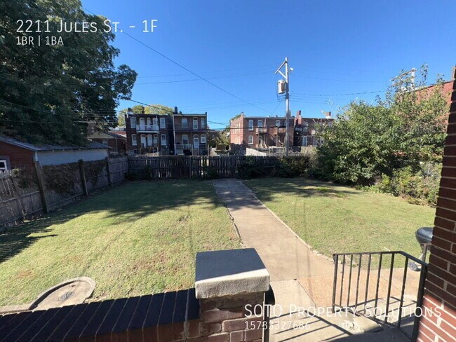 Building Photo - 2211 Jules St