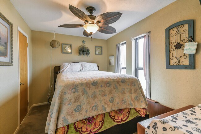 Building Photo - 411 Sailfish