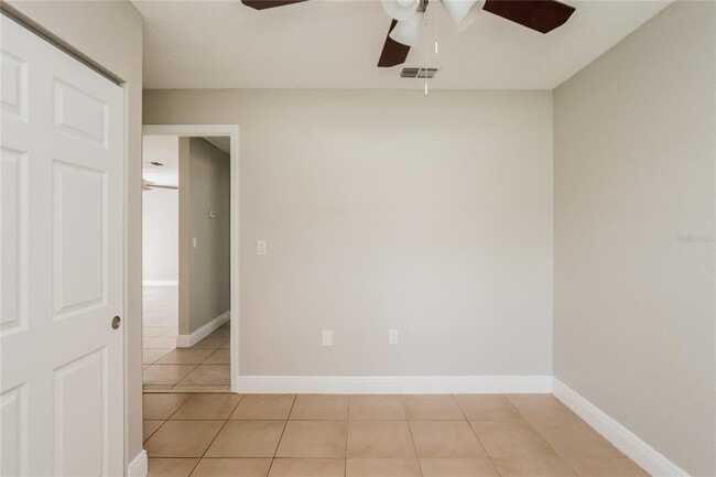 Building Photo - 441 Spike Ct