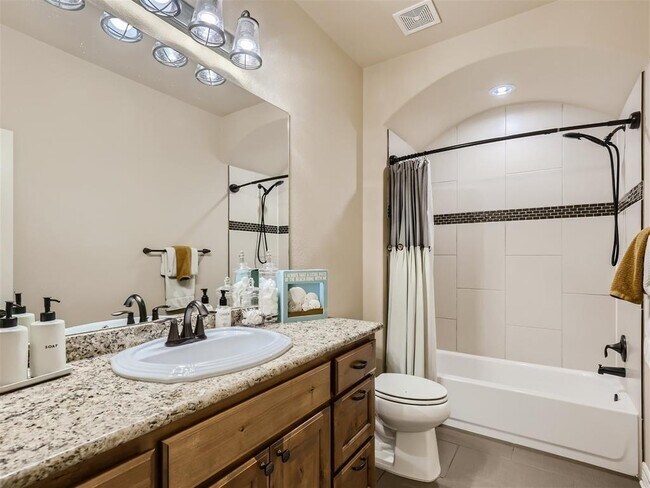 Building Photo - 205 Quarry Lake Estates Dr