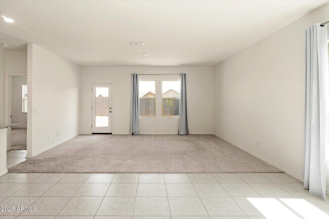 Building Photo - 18461 N Los Gabrieles Way