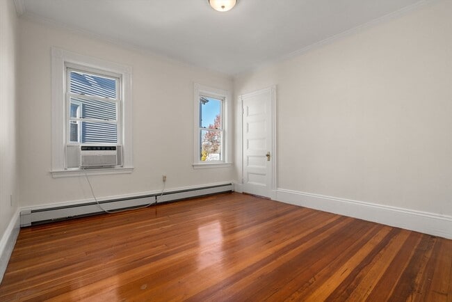 Building Photo - 55 Reservoir Rd