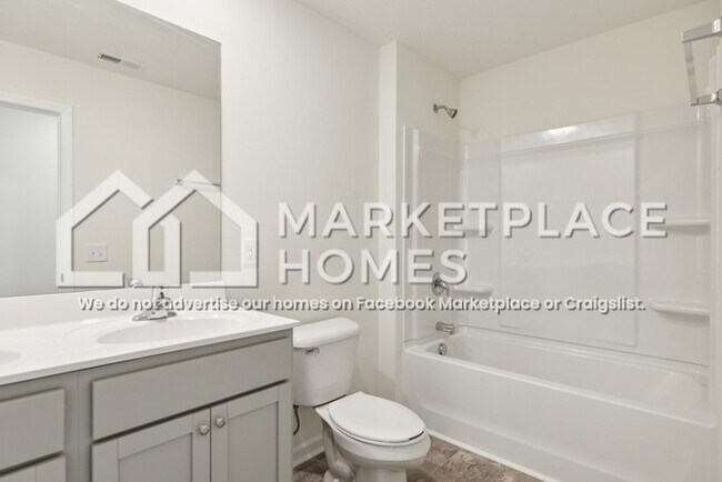 Building Photo - 702 Newtons Wy