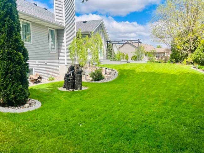 Building Photo - 1018 Ganser Dr