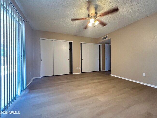 Building Photo - 8033 W McLellan Rd