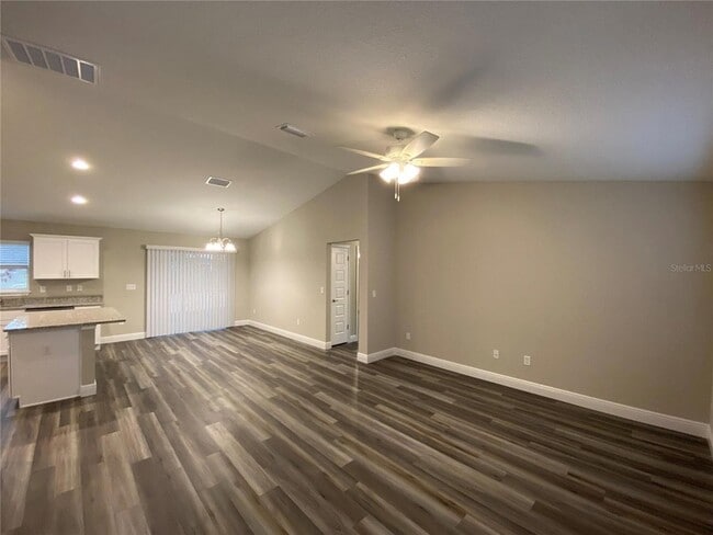 Building Photo - 20 Locust Loop Dr