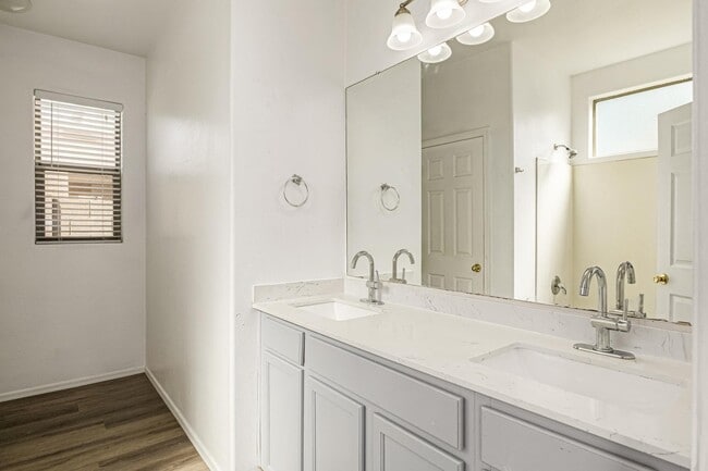 Building Photo - 4511 W T Ryan Ln