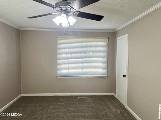 Building Photo - 1943 Northbrook Ave