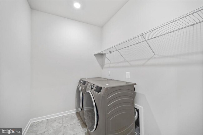Building Photo - 2093 Whithorn Hl