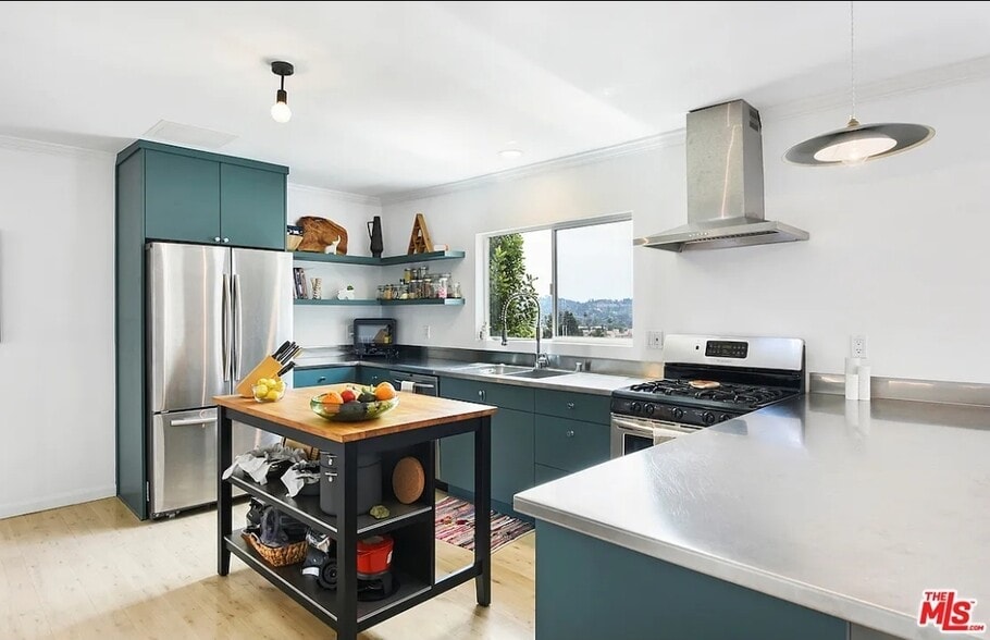Kitchen - 429 N Ave 51