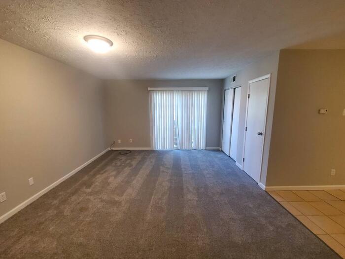 Building Photo - 928 Ohio Pike