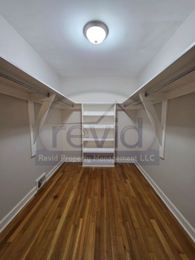 Building Photo - 99 Perkins Extd
