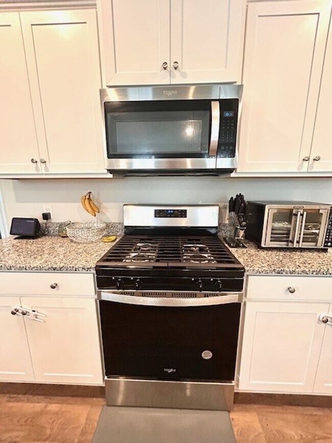 Building Photo - Spacious 5BR/3BA Home in Ladson, SC - Moth...